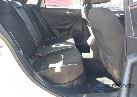 2023 Volkswagen Jetta 1.5T Sport z USA, uszkodzony, nr VIN 3VWAM7BU6PM054103